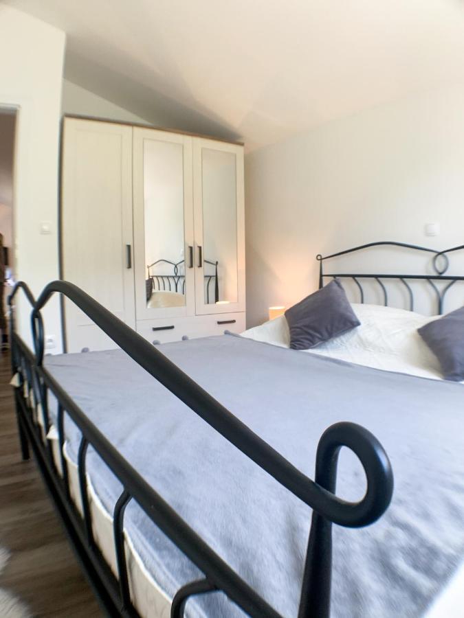 Apartmani Carnizza Ražanac Dış mekan fotoğraf