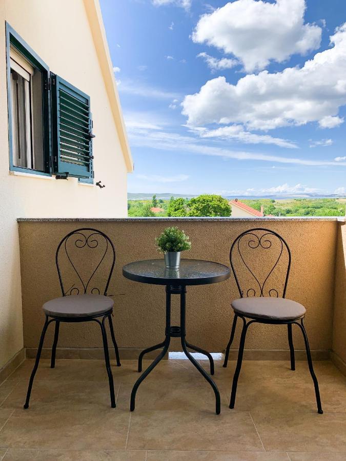 Apartmani Carnizza Ražanac Dış mekan fotoğraf